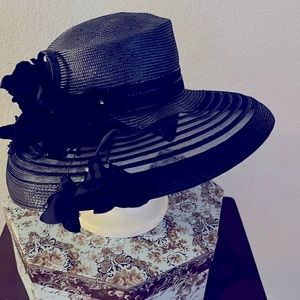 Ladies Sunday hat